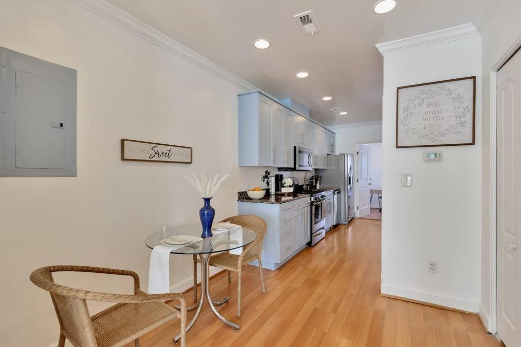Dc A Lovely Urban Oasis Apartment *